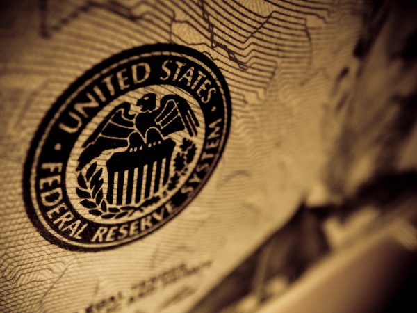 البنك الفيدرالي يناقش تحديث التوجيهات المستقبلية