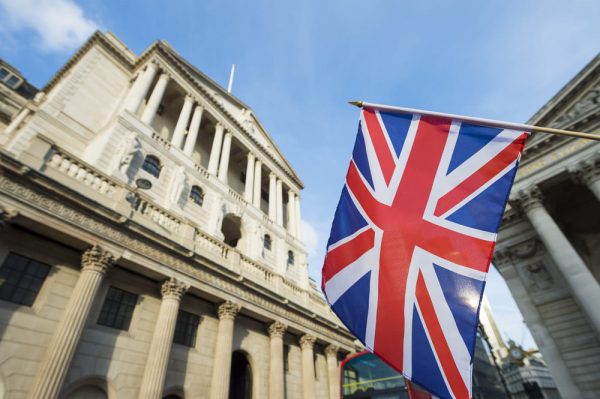 البنك البريطاني يحافظ على أسعار الفائدة